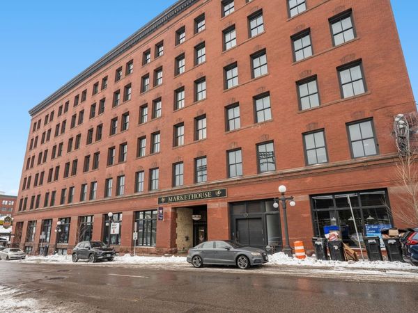 289 5th Street E, Unit 305, Saint Paul, MN 55101