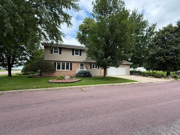 1134 10th Street, Westbrook, MN 56183