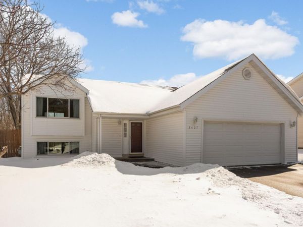 2427 Henslow Avenue N, Oakdale, MN 55128
