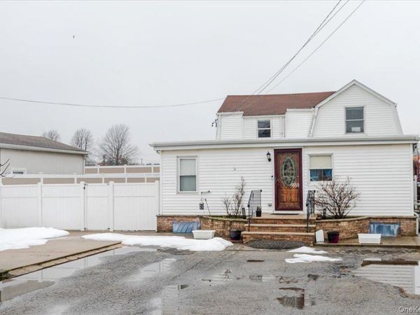 227 Doughty Boulevard , Inwood, NY 11096