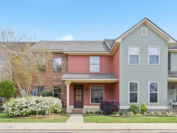 208 Harbor Bend Boulevard , Lafayette, LA 70508
