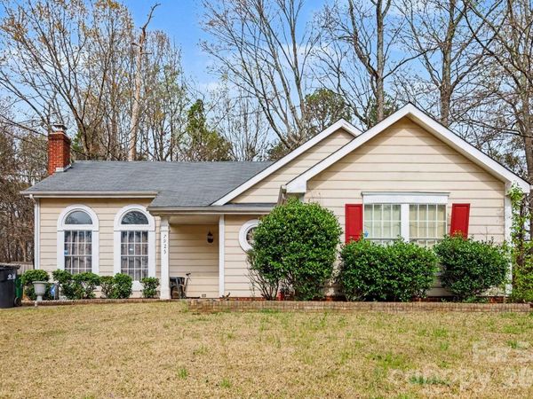 7925 Turquoise Drive, Charlotte, NC 28215