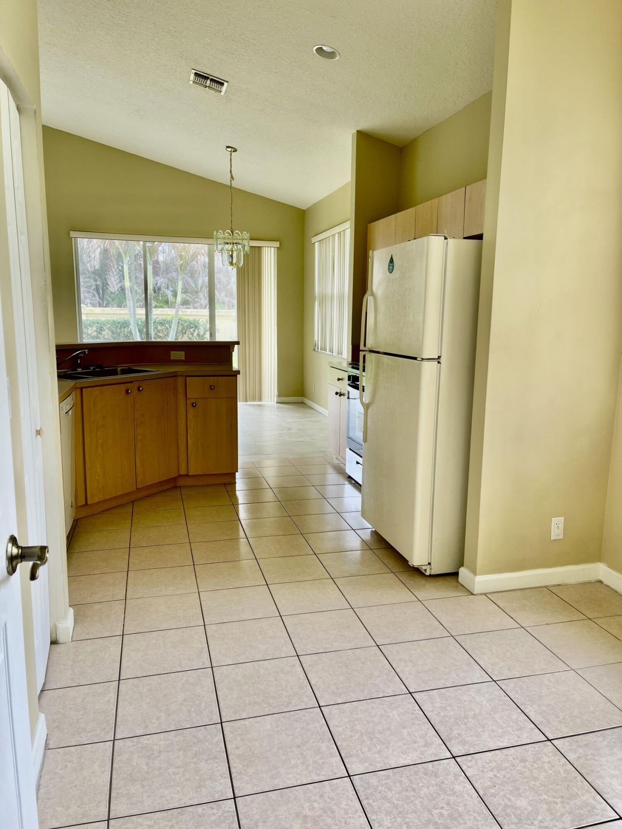 185 NW Willow Grove Avenue, Port Saint Lucie, FL 34986 Photo