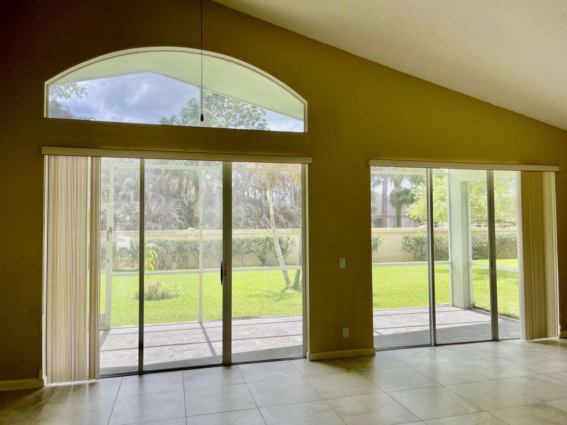 185 NW Willow Grove Avenue, Port Saint Lucie, FL 34986 Photo