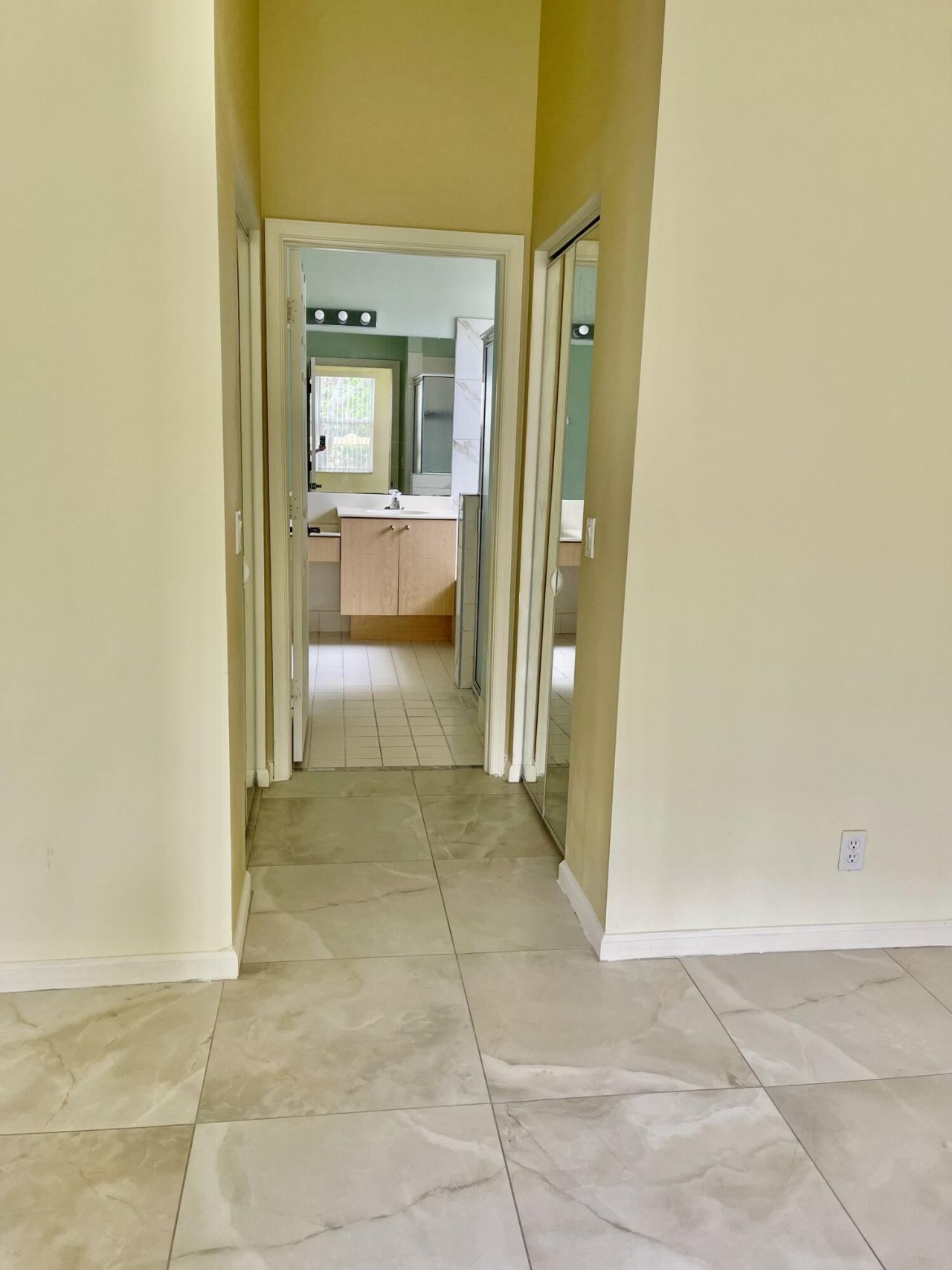 185 NW Willow Grove Avenue, Port Saint Lucie, FL 34986 Photo