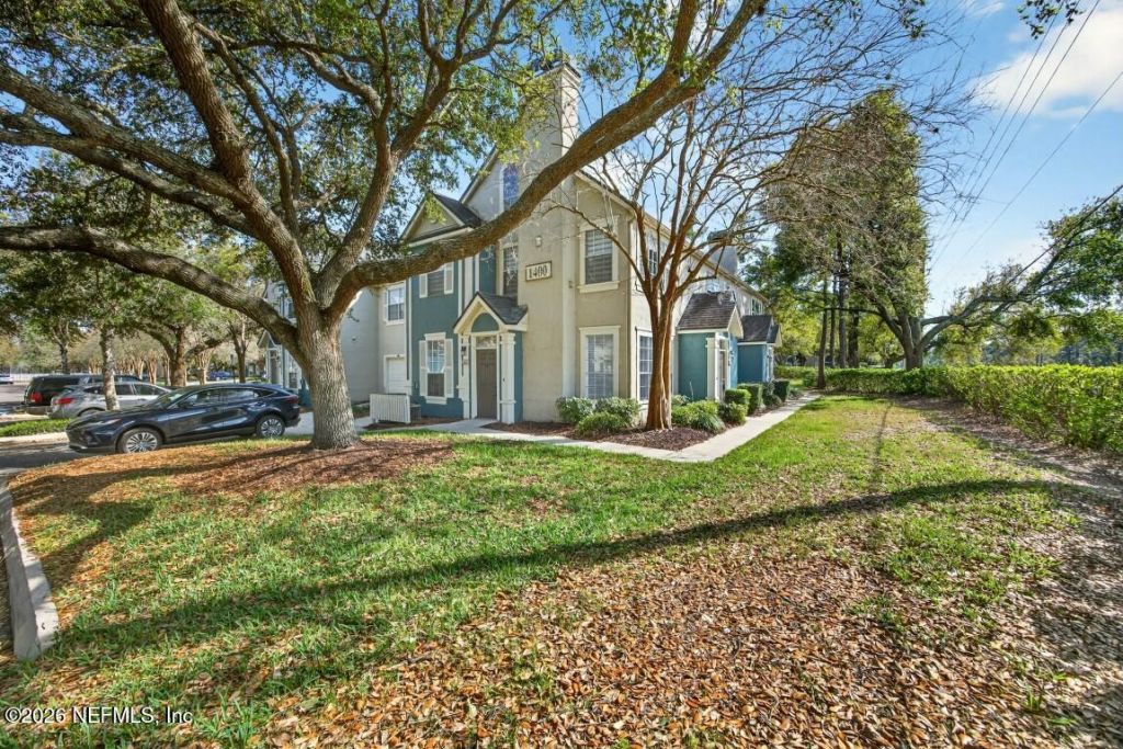 13703 Richmond Park Drive N, Unit 1402, Jacksonville, FL 32224 Main Photo