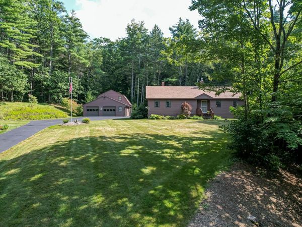 13 Evans Road, Hebron, NH 03241