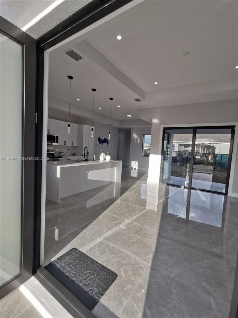 2913 NW 21 Ave , Cape Coral, FL 33993 Photo