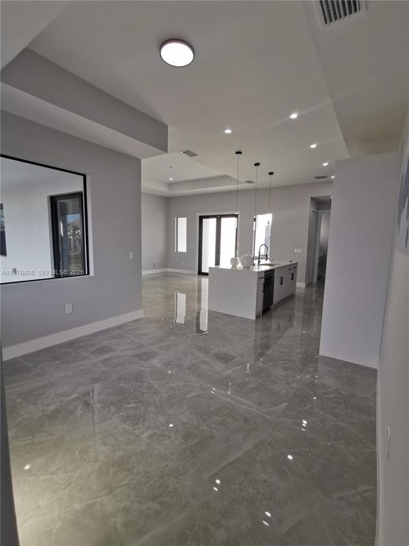 2913 NW 21 Ave , Cape Coral, FL 33993 Photo