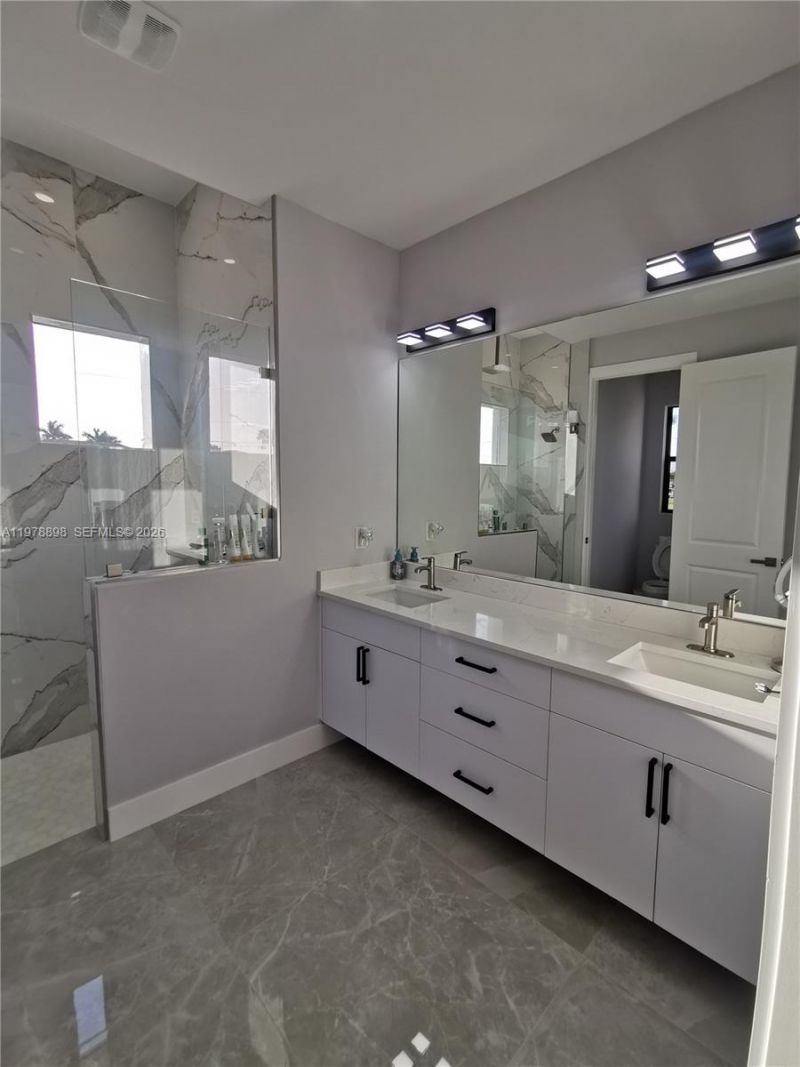 2913 NW 21 Ave , Cape Coral, FL 33993 Photo