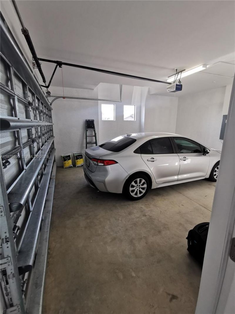 2913 NW 21 Ave , Cape Coral, FL 33993 Photo