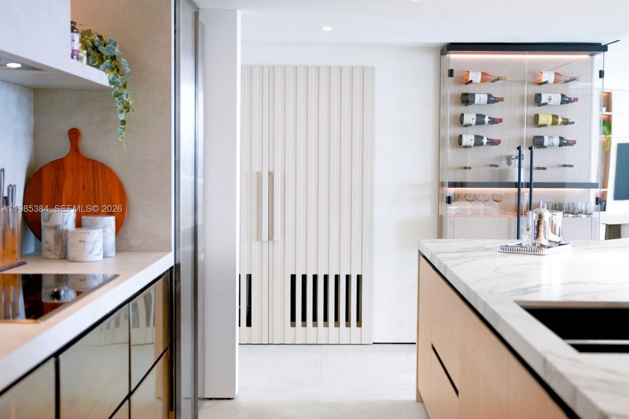 650 West Ave, Unit 1203/1205, Miami Beach, FL 33139 Photo