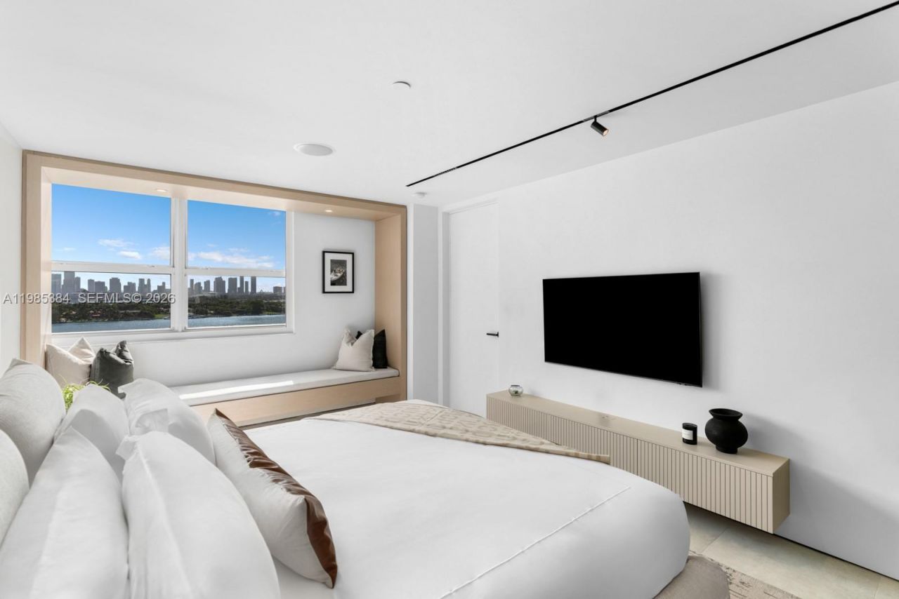 650 West Ave, Unit 1203/1205, Miami Beach, FL 33139 Photo