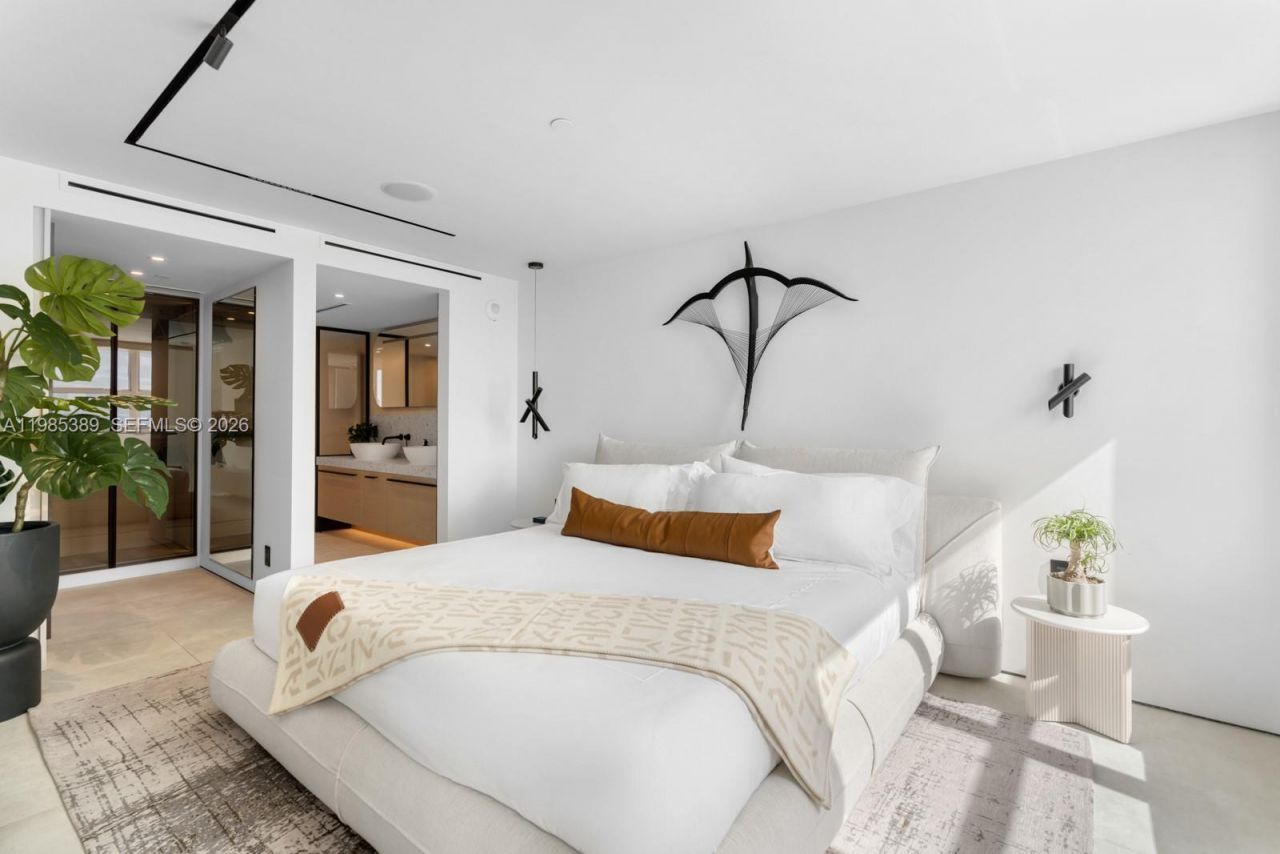 650 West Ave, Unit 1203/1205, Miami Beach, FL 33139 Photo