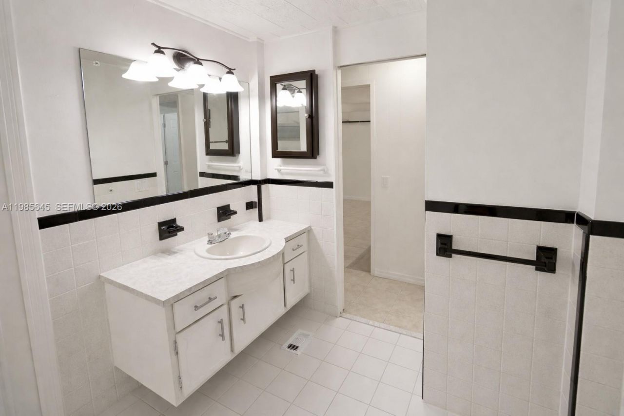 2260 SW 85th Way, Davie, FL 33324 Photo