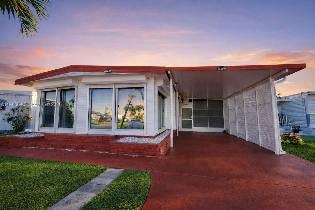 2260 SW 85th Way, Davie, FL 33324 Photo