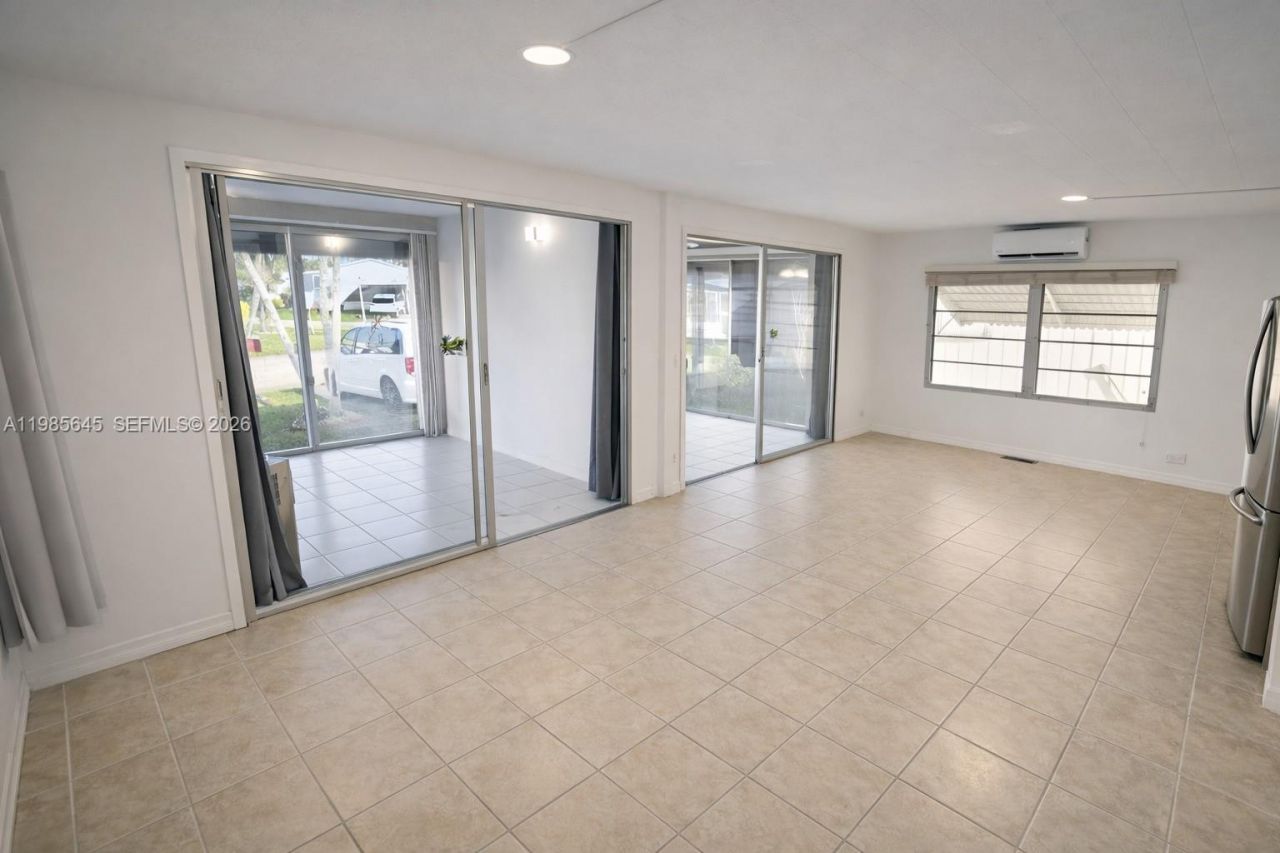 2260 SW 85th Way, Davie, FL 33324 Photo