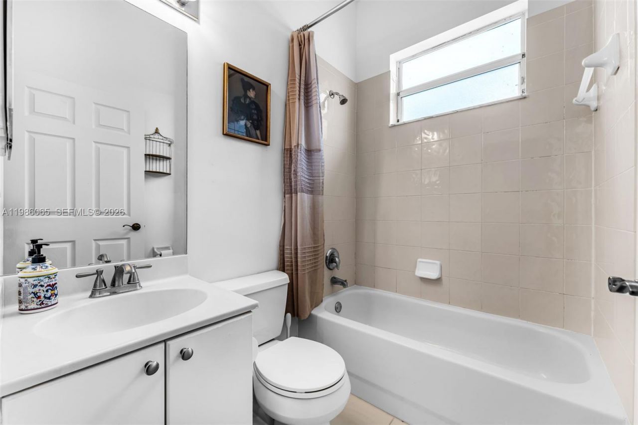 2819 Augusta Ln , Homestead, FL 33035 Photo