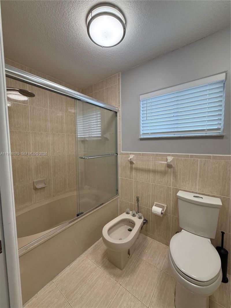 10168 NW 126th Ter , Hialeah Gardens, FL 33018 Photo