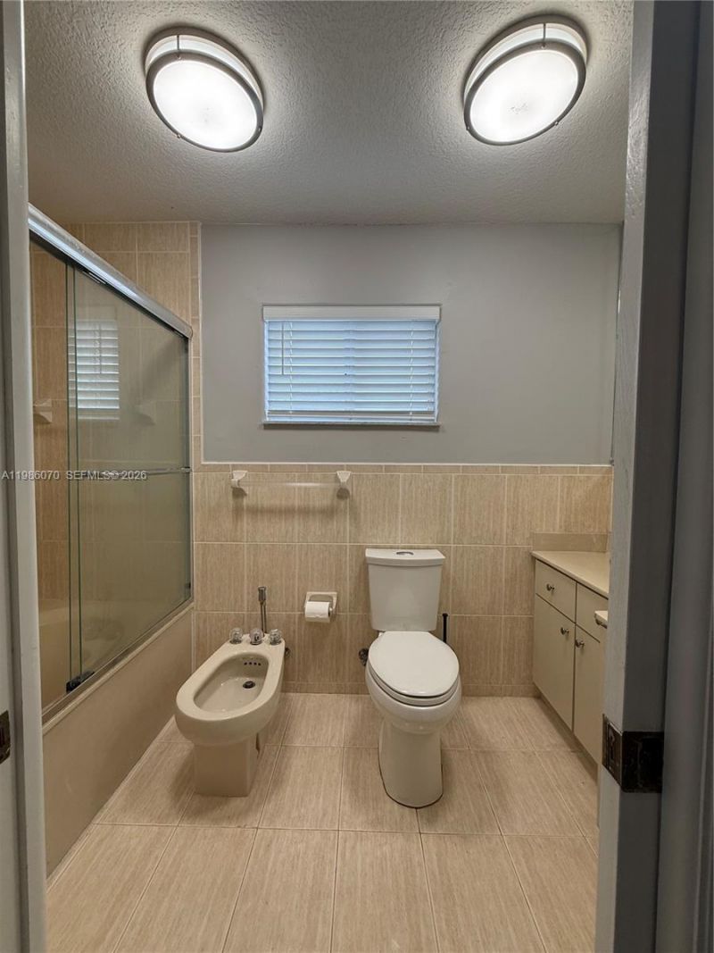 10168 NW 126th Ter , Hialeah Gardens, FL 33018 Photo