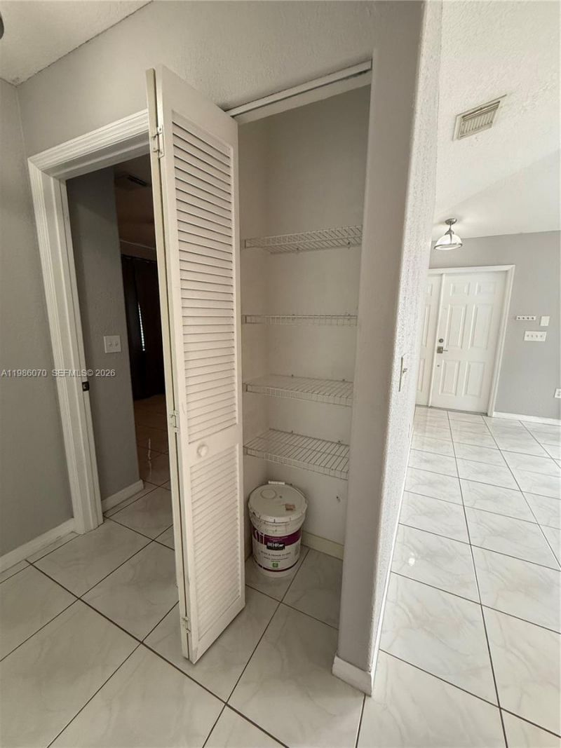 10168 NW 126th Ter , Hialeah Gardens, FL 33018 Photo