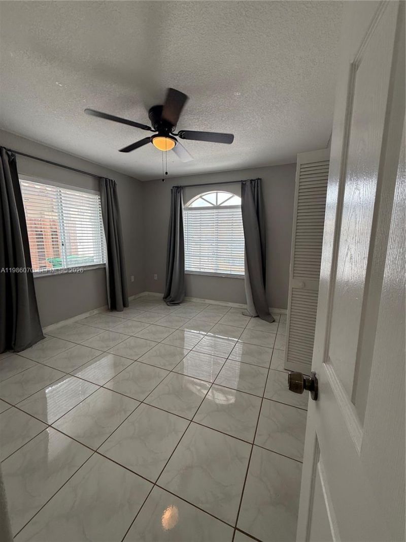 10168 NW 126th Ter , Hialeah Gardens, FL 33018 Photo