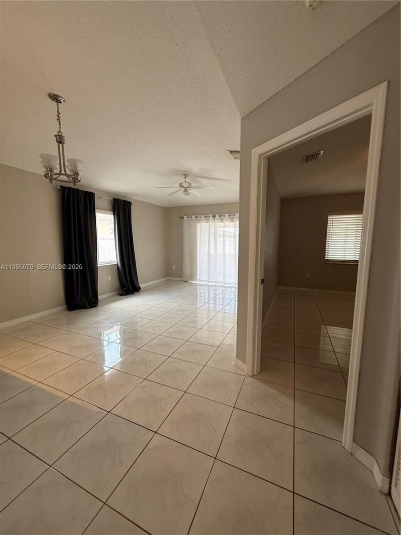 10168 NW 126th Ter , Hialeah Gardens, FL 33018 Photo