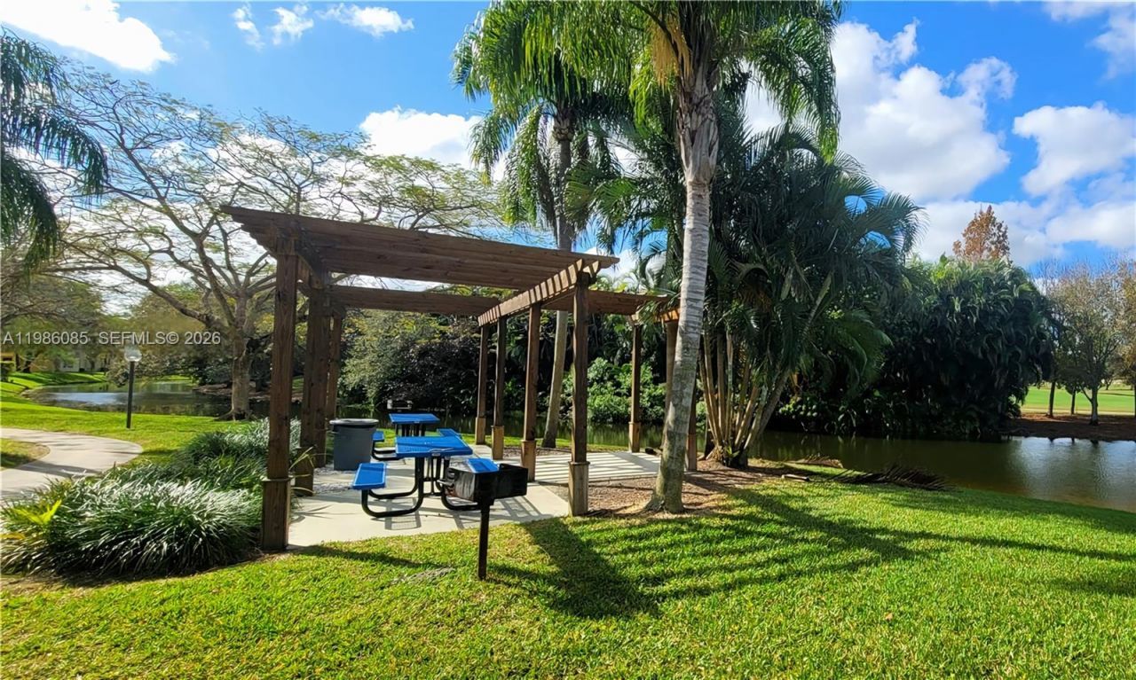 12400 Vista Isles Dr , Unit 1422, Sunrise, FL 33325 Photo