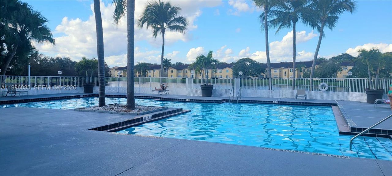 12400 Vista Isles Dr , Unit 1422, Sunrise, FL 33325 Photo