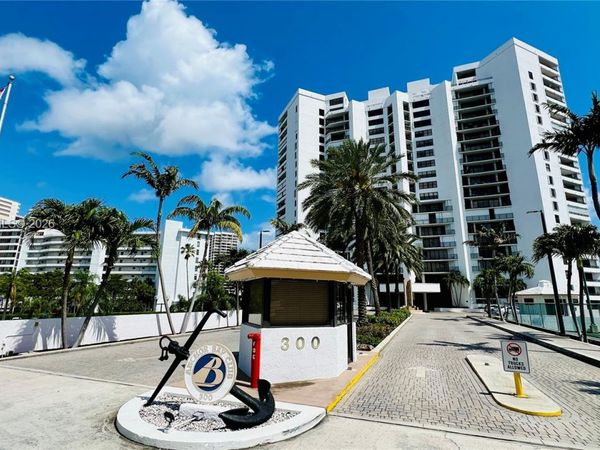 300 Three Islands Blvd , Unit 520, Hallandale Beach, FL 33009
