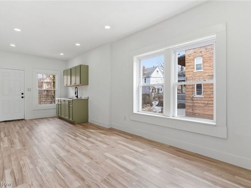 7609 Superior Avenue, Cleveland, OH 44103 Photo 17