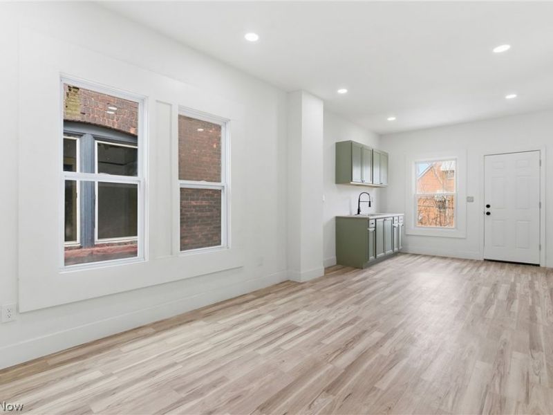 7609 Superior Avenue, Cleveland, OH 44103 Photo 28