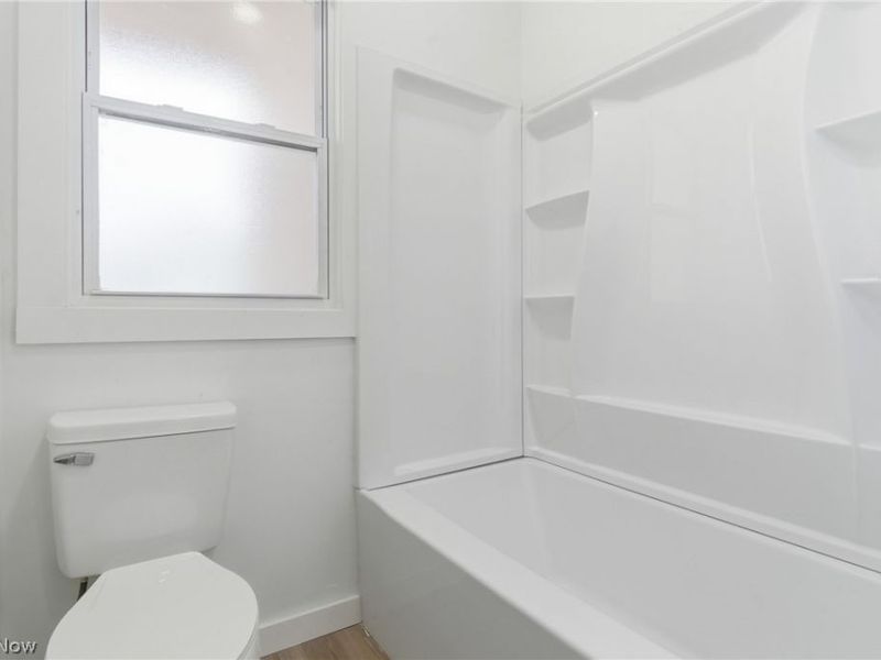 7609 Superior Avenue, Cleveland, OH 44103 Photo 45