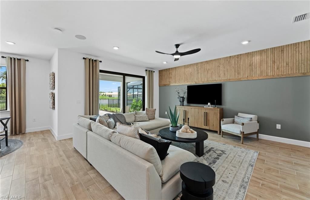 10137 Seaside Way , Bonita Springs, FL 34135 Photo