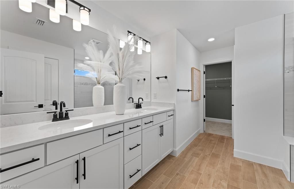 10137 Seaside Way , Bonita Springs, FL 34135 Photo