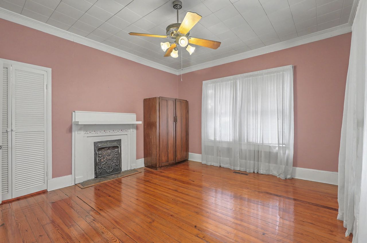 427 Carn Street Photo 11