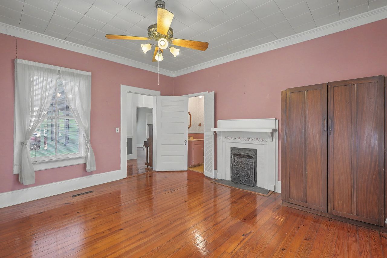 427 Carn Street Photo 14