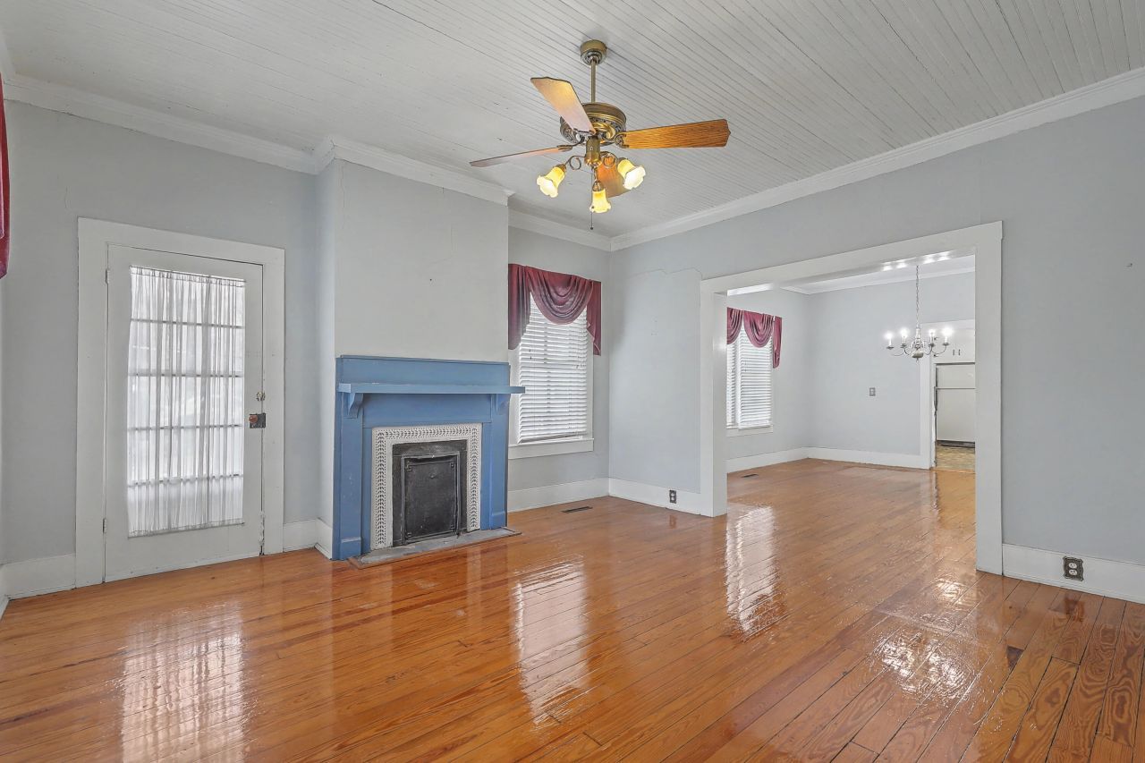 427 Carn Street Photo 18