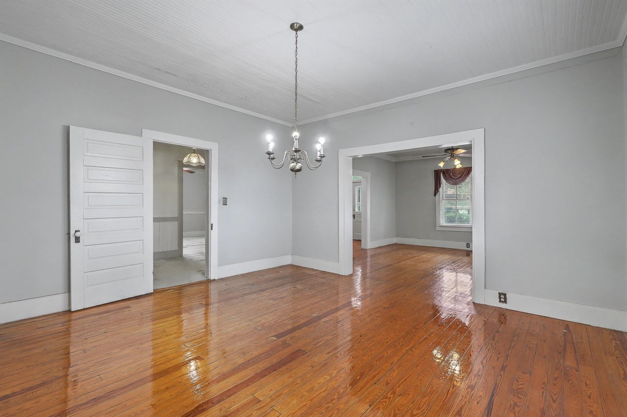 427 Carn Street Photo 22