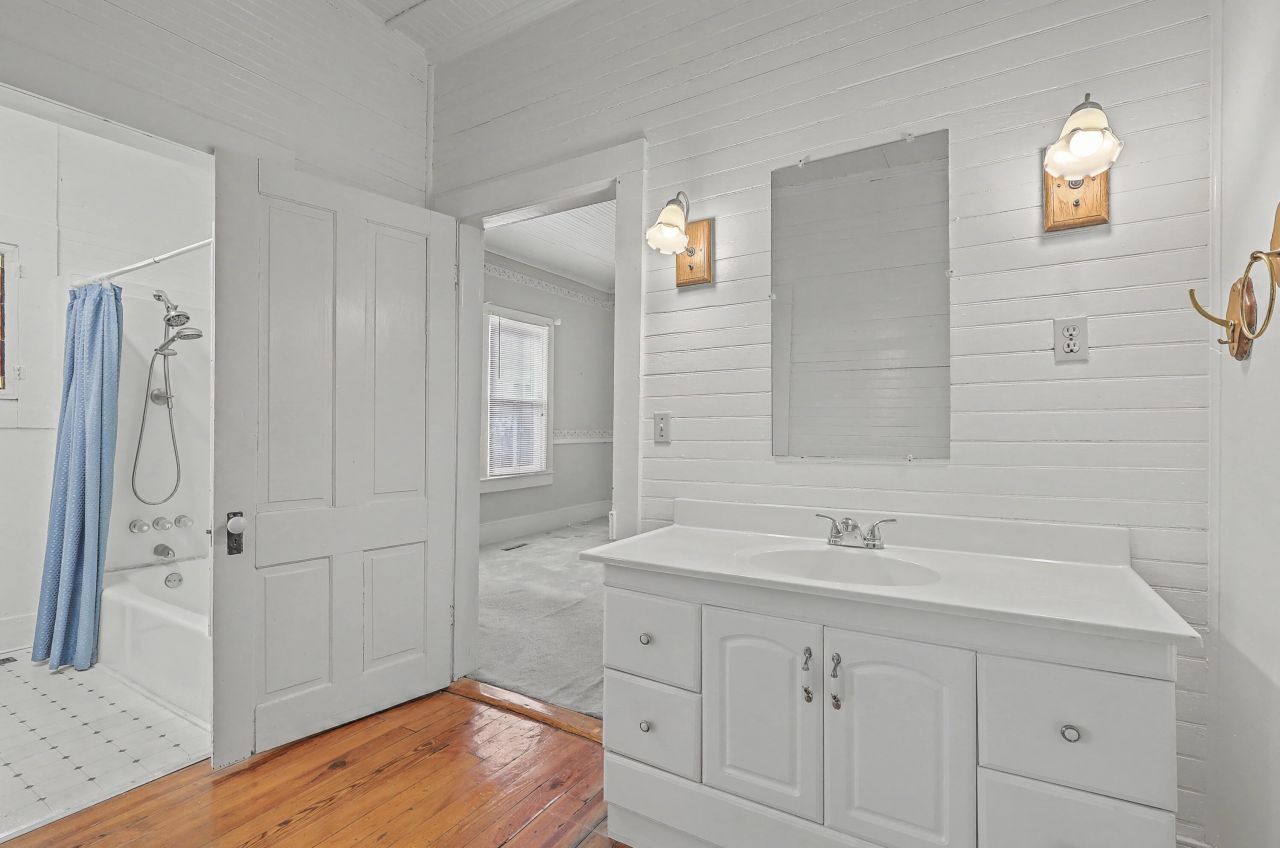 427 Carn Street Photo 34