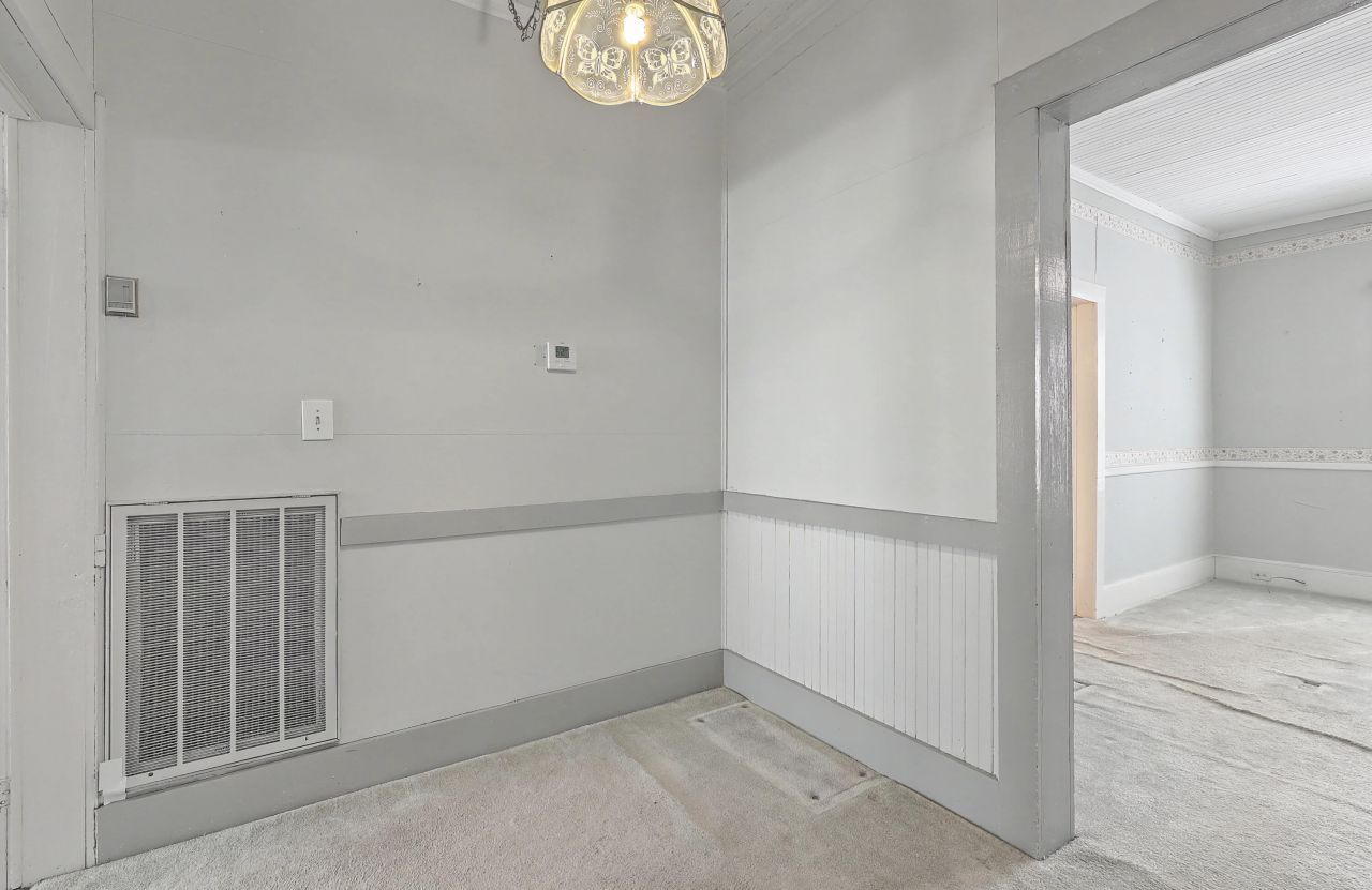 427 Carn Street Photo 38