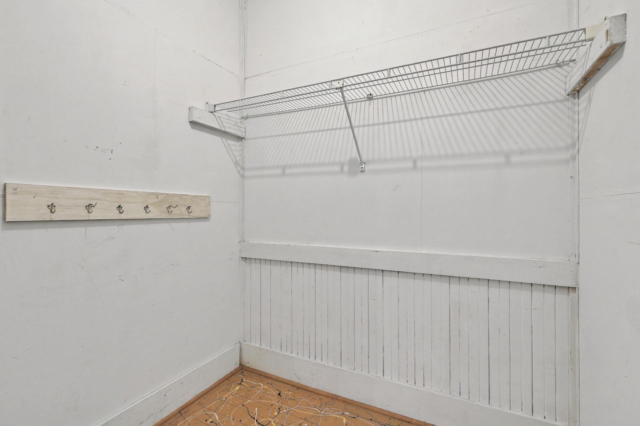 427 Carn Street Photo 39