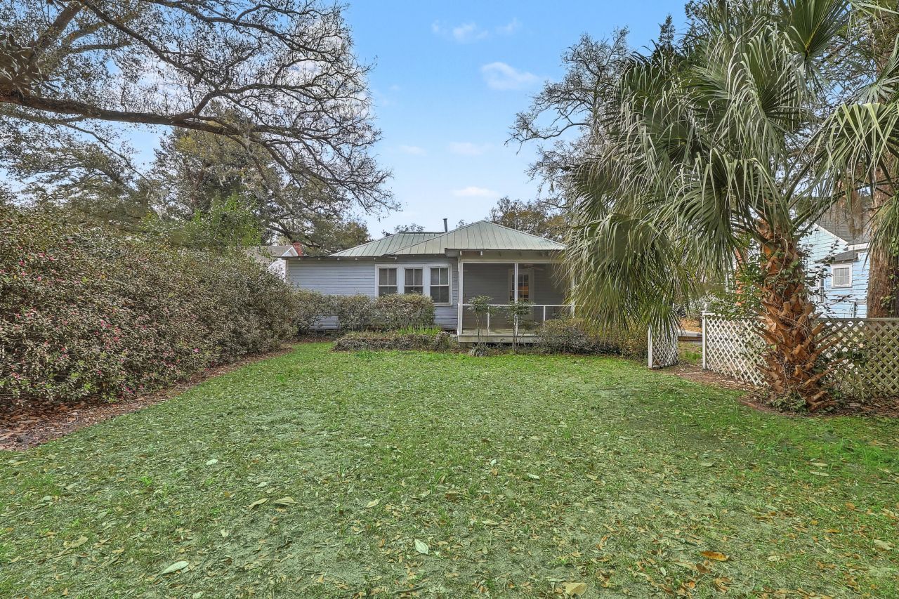 427 Carn Street Photo 44