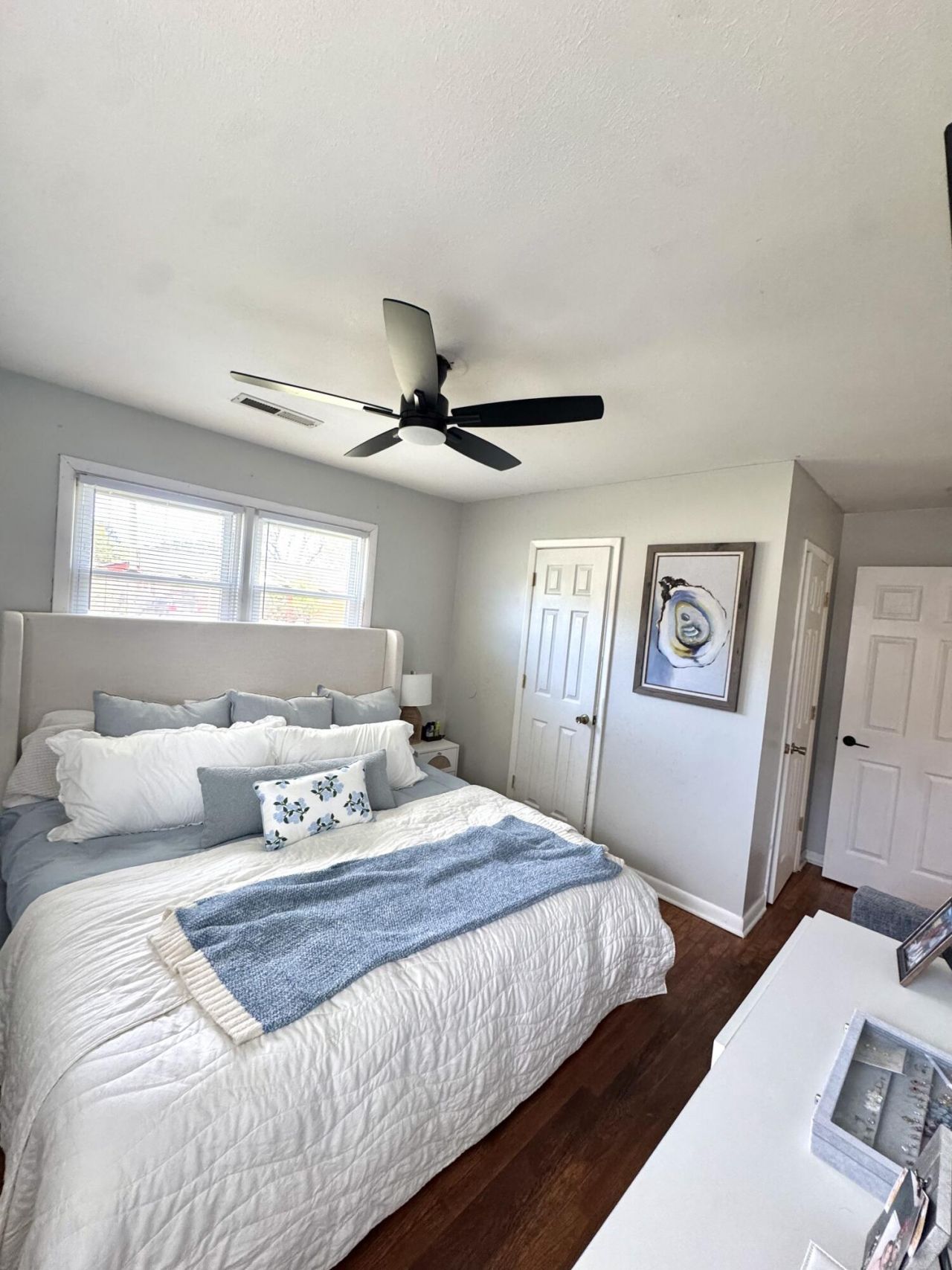 115 Camelot Drive Photo 12