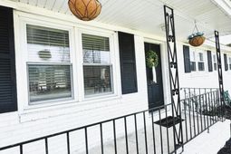 115 Camelot Drive photo 4