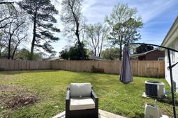 115 Camelot Drive photo 4