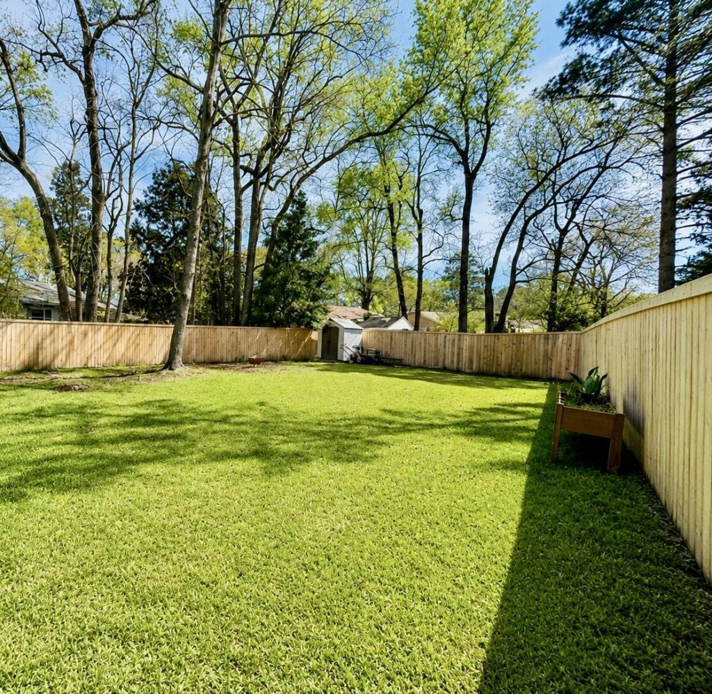 115 Camelot Drive Photo 7