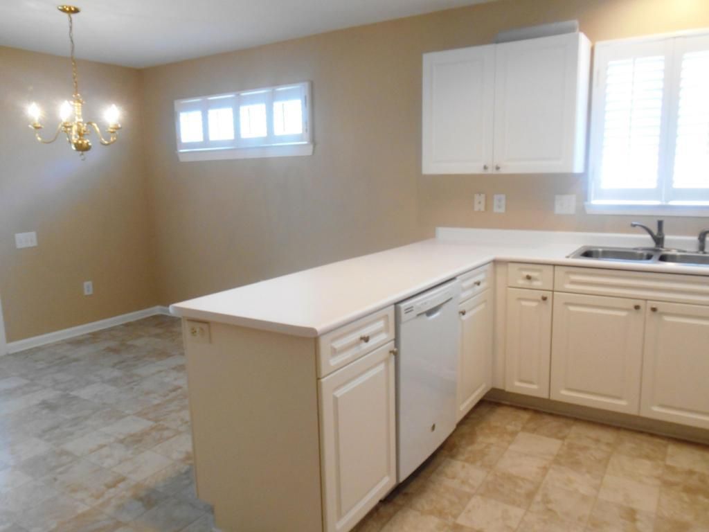 4841 Habersham Lane Photo 5