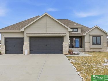10360 S 103 Street , Papillion, NE 68046