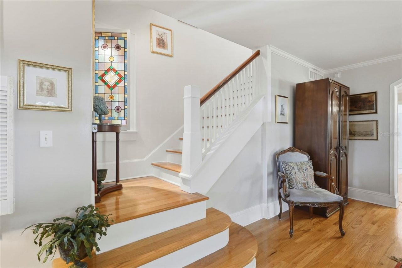 100 72nd Street S, Saint Petersburg, FL 33707 Photo